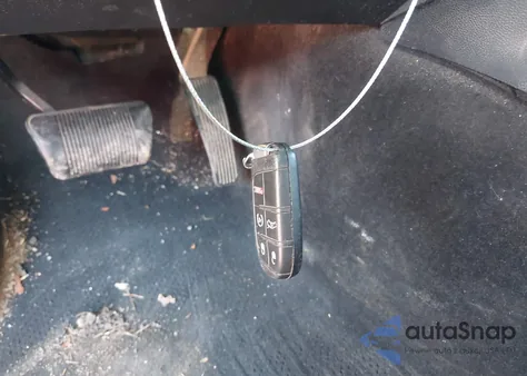 2015 Dodge Charger Sxt z USA, uszkodzony, nr VIN 2C3CDXHGXFH722015